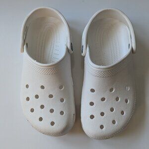 Crocs Unisex Classic Clog 6 US Men 8 US Women White
